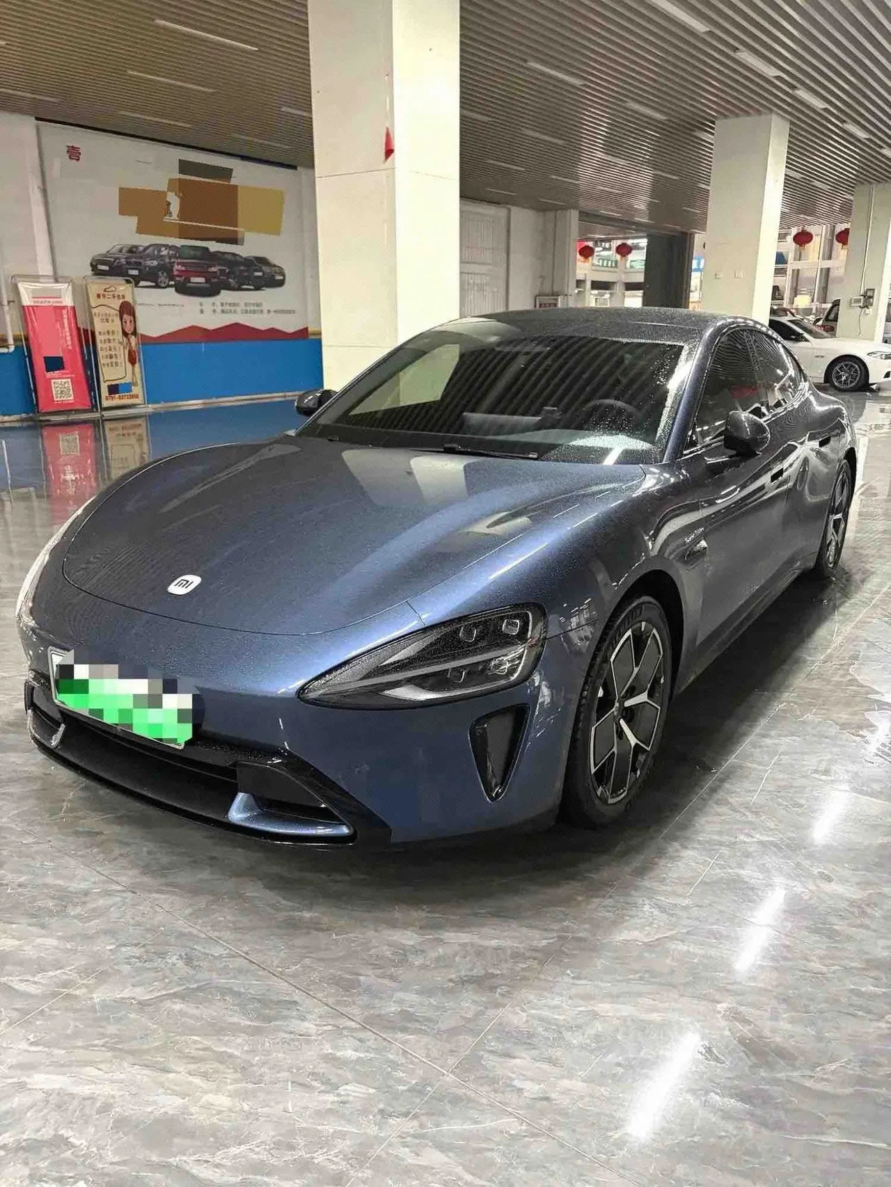 打开图片灯箱:MI 2024 SU 7 700km Rear Drive Standard Founding Edition Automatic Gear