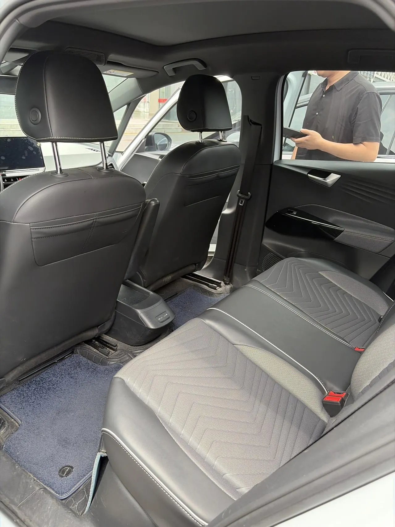 Volkswagen 2023 ID. 3 Pure Smart Edition Automatic Transmission 4
