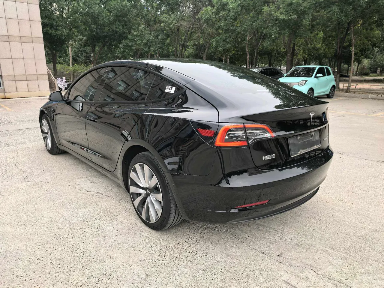 Tesla 2022 Model 3 rear-wheel drive version of automatic transmission 3
