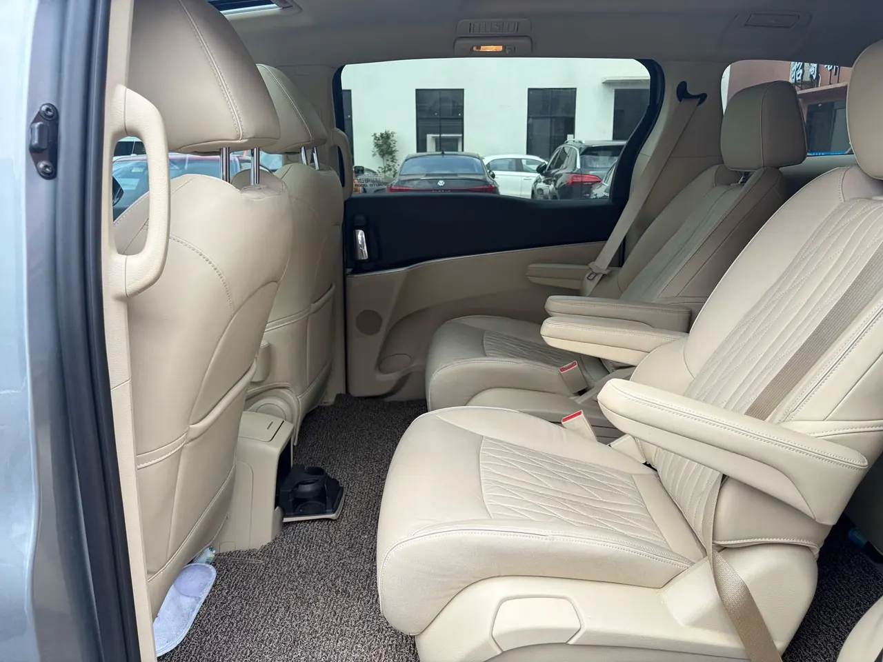 Buick 2023 GL8 Land Business Class 48V 2.0T 652T Luxury Automatic Gear 6