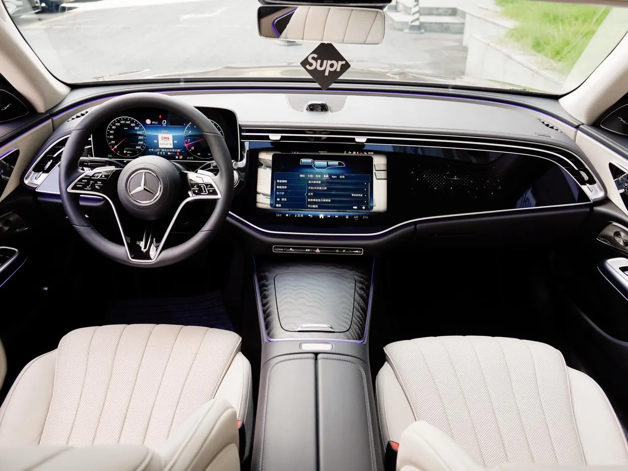 Mercedes Benz E-Class (Imported) 2024 E 300 48V 2.0T Luxury Sports Edition Automatic Gear 12