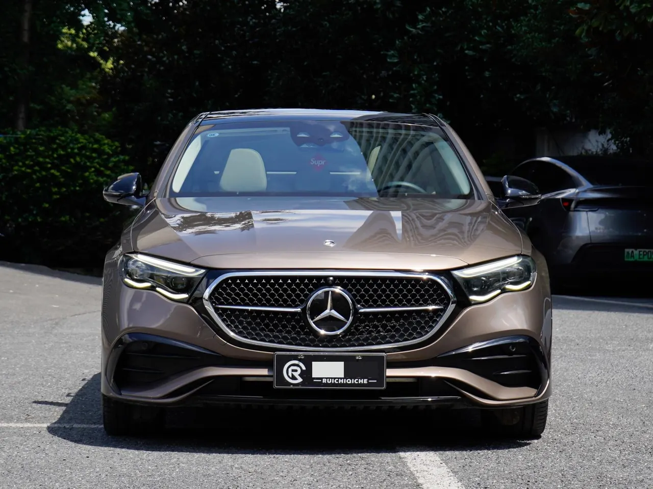 Mercedes Benz E-Class (Imported) 2024 E 300 48V 2.0T Luxury Sports Edition Automatic Gear 2