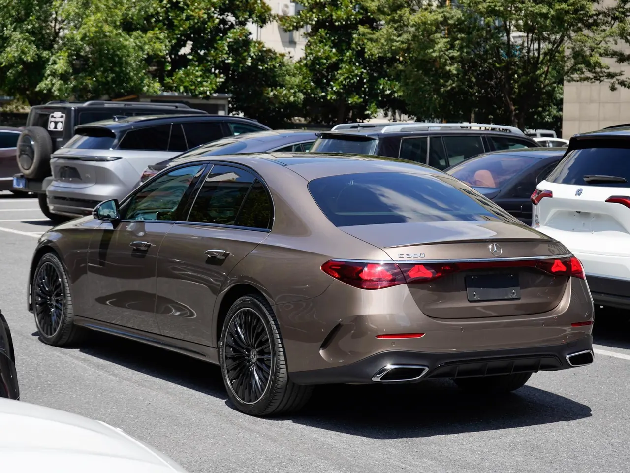 Mercedes Benz E-Class (Imported) 2024 E 300 48V 2.0T Luxury Sports Edition Automatic Gear 4