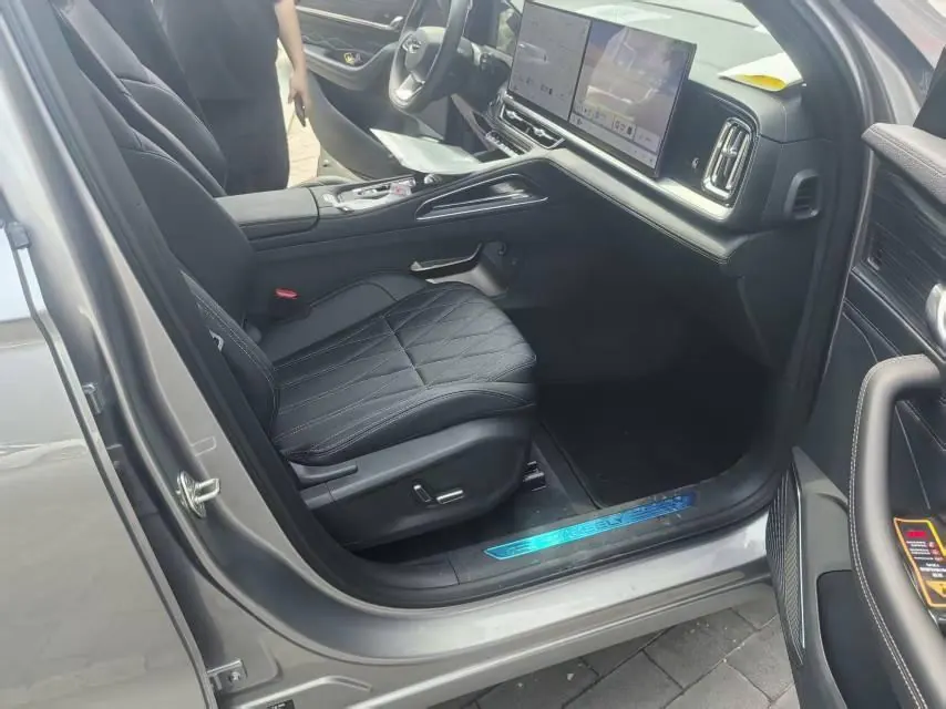 Geely 2026 XingyueL (Monjaro) 2.0TD Changfeng Mountain Version Automatic Gear 8