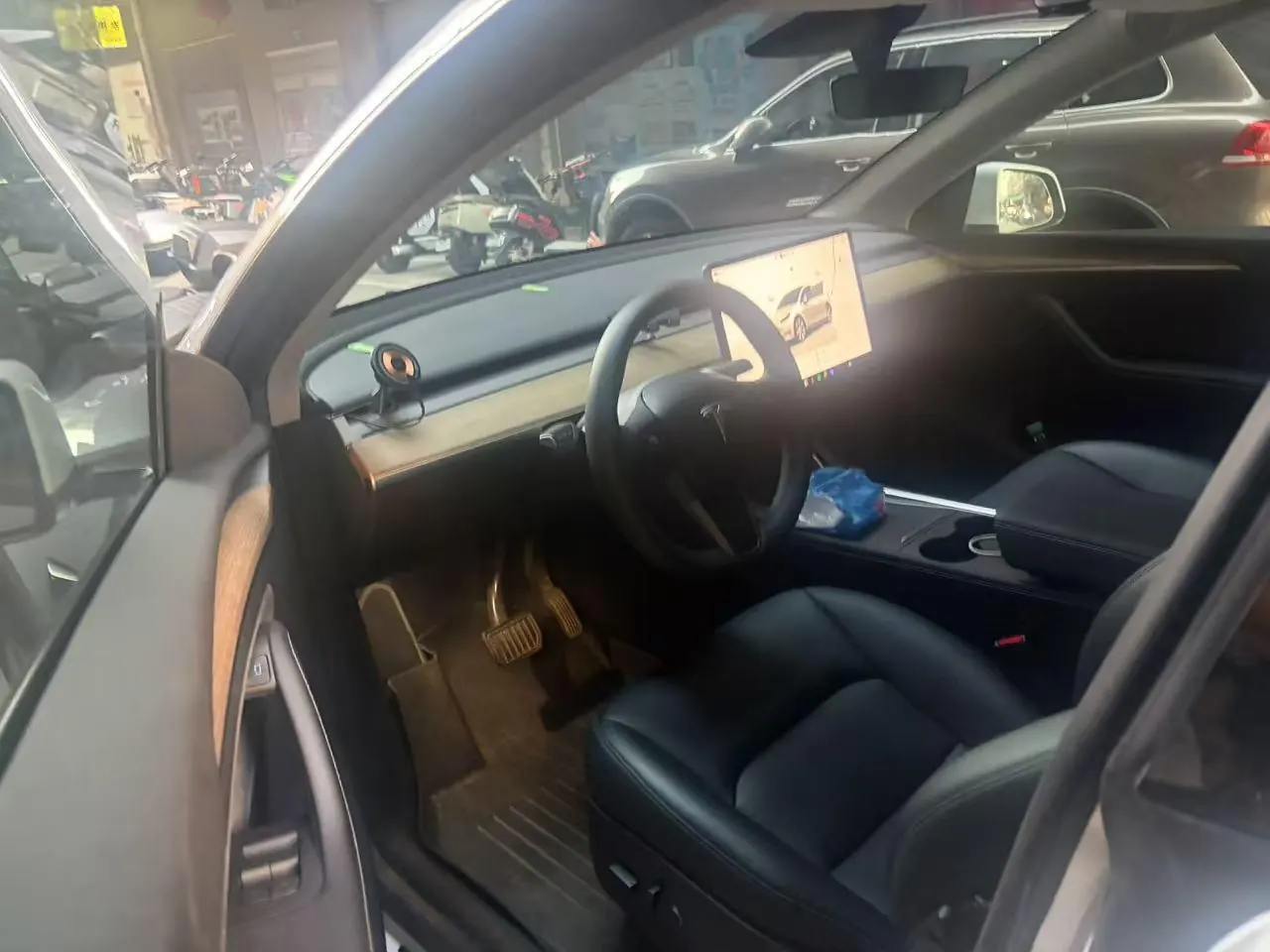 Tesla 2022 Model Y long endurance all-wheel drive version (modified) automatic gear 5