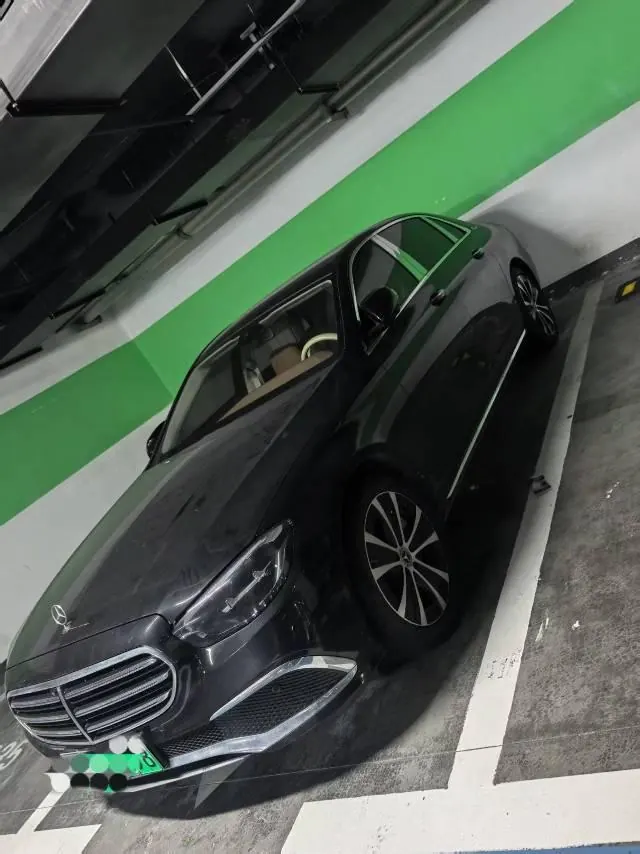 打开图片灯箱:Mercedes Benz E-Class New Energy 2022 E 350 e L 2.0T (Change 3) Automatic Gear