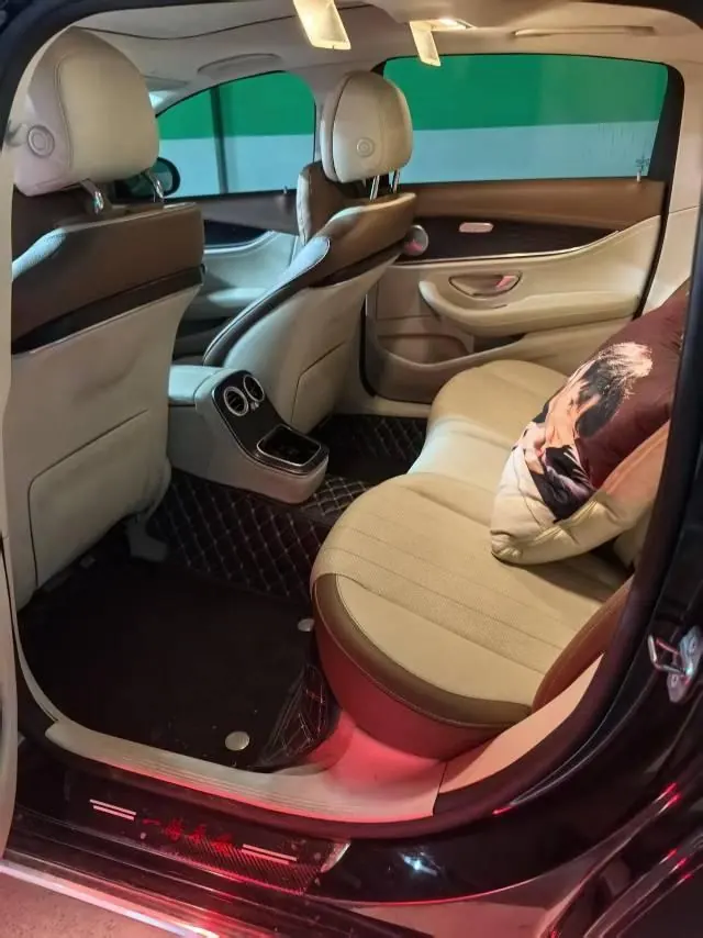 Mercedes Benz E-Class New Energy 2022 E 350 e L 2.0T (Change 3) Automatic Gear 3