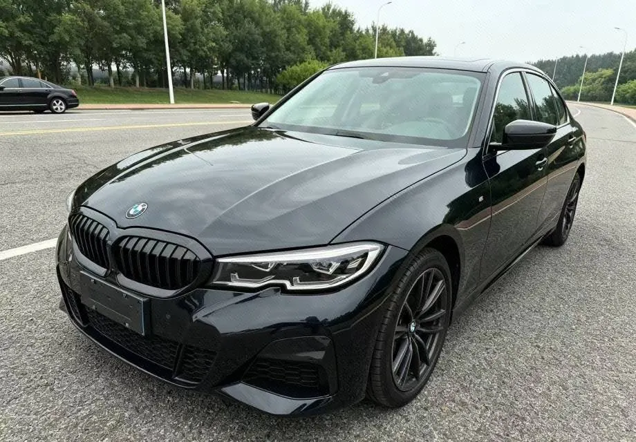 Open image lightbox: BMW 3 Series 2022 325Li 2.0T M Sports Obsidian Night Kit (Changed) Automatic Gear