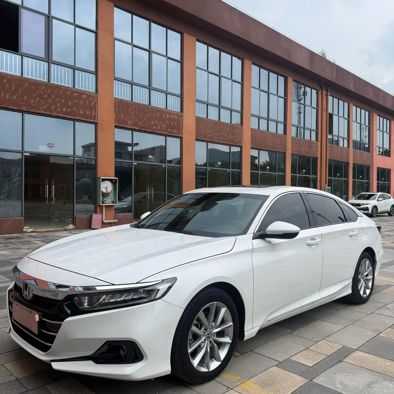 Open image lightbox: Honda 2022 10th Generation Accord 1.5T Stepless 260TURBO Deluxe Automatic Gear