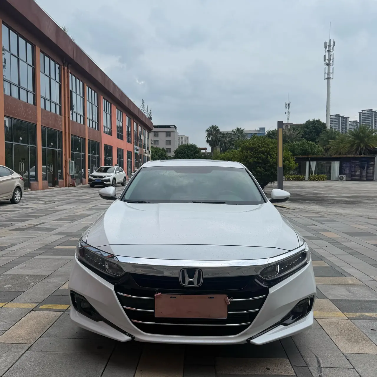 Honda 2022 10th Generation Accord 1.5T Stepless 260TURBO Deluxe Automatic Gear 2