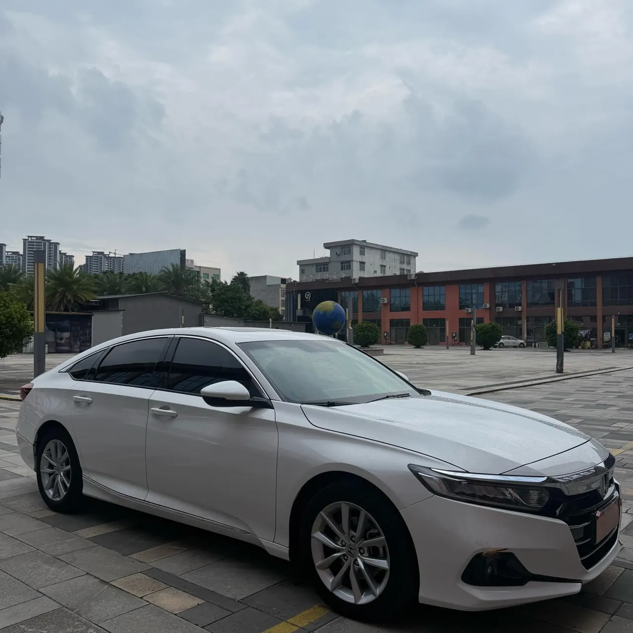 Honda 2022 10th Generation Accord 1.5T Stepless 260TURBO Deluxe Automatic Gear 3