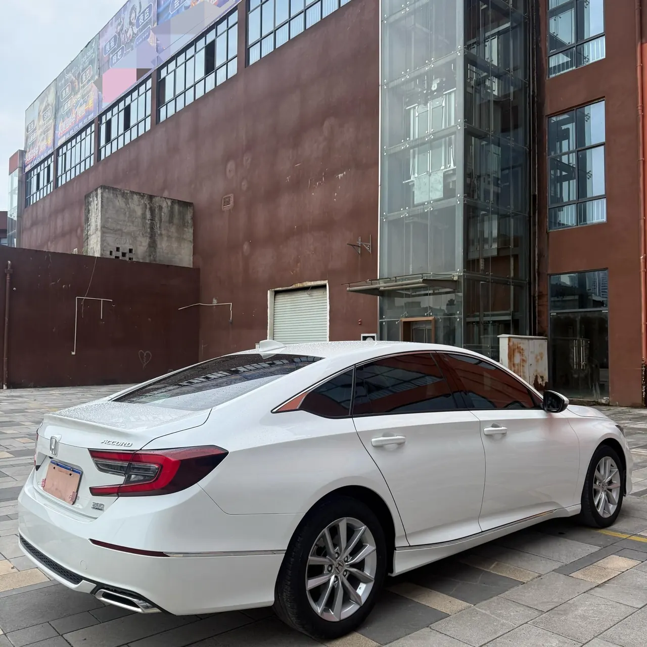 Honda 2022 10th Generation Accord 1.5T Stepless 260TURBO Deluxe Automatic Gear 9