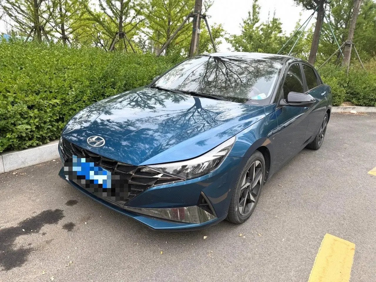 Open image lightbox: Hyundai 2022 Elantra -3-compartment 1.5 stepless LUX premium automatic gear