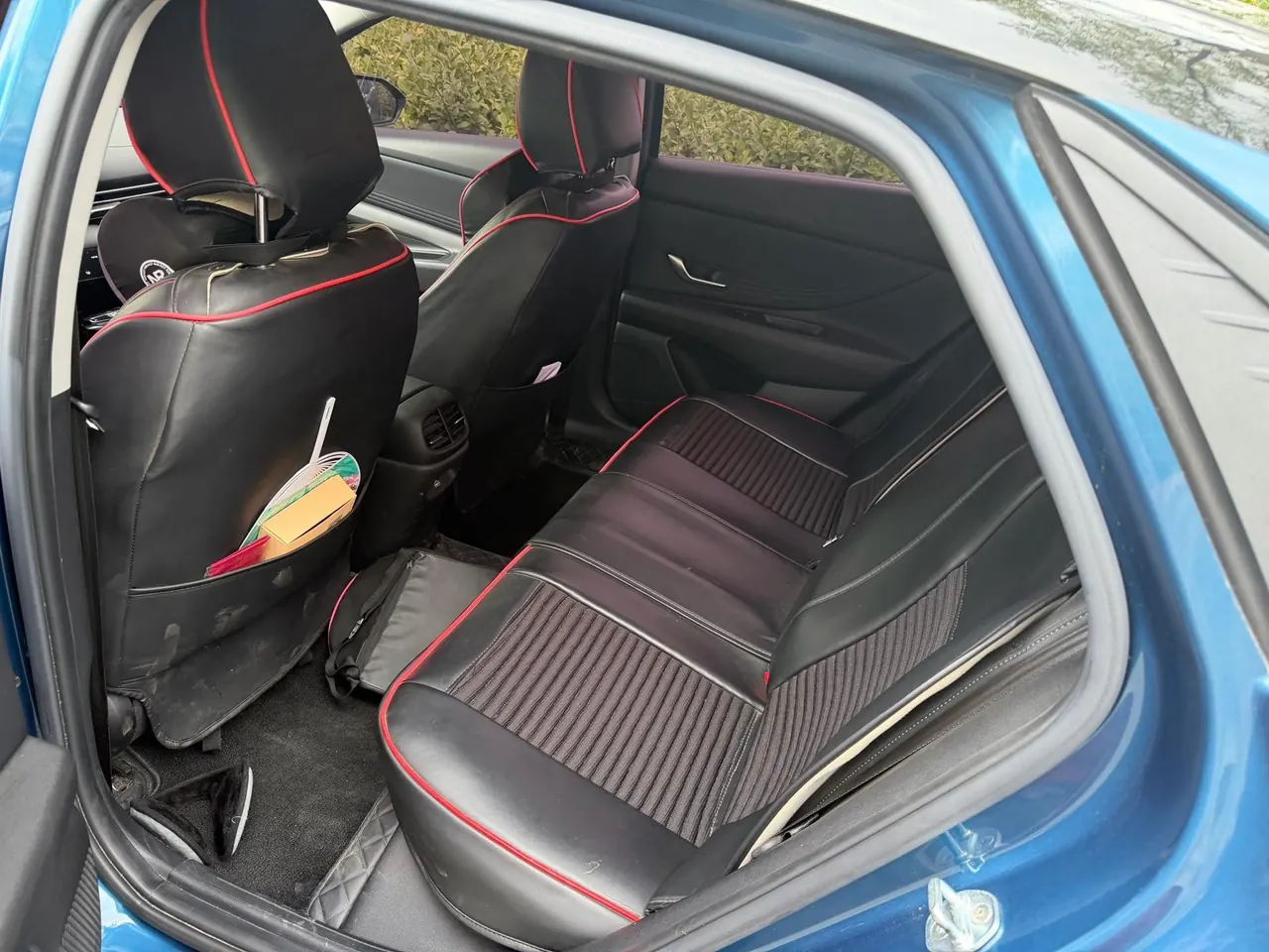Hyundai 2022 Elantra -3-compartment 1.5 stepless LUX premium automatic gear 3