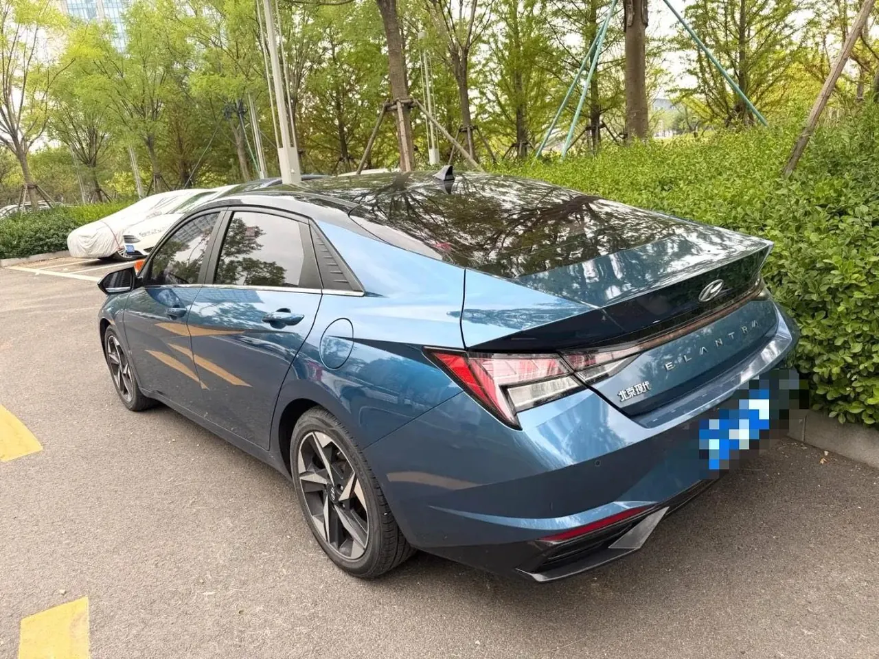 Hyundai 2022 Elantra -3-compartment 1.5 stepless LUX premium automatic gear 4