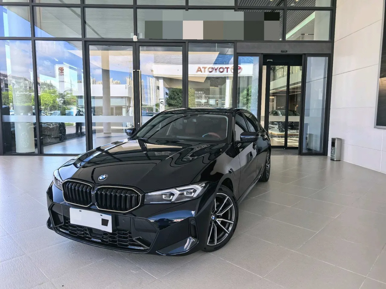 Open image lightbox: BMW 3 Series 2026 325Li 2.0T M Sports Suit Automatic Gear