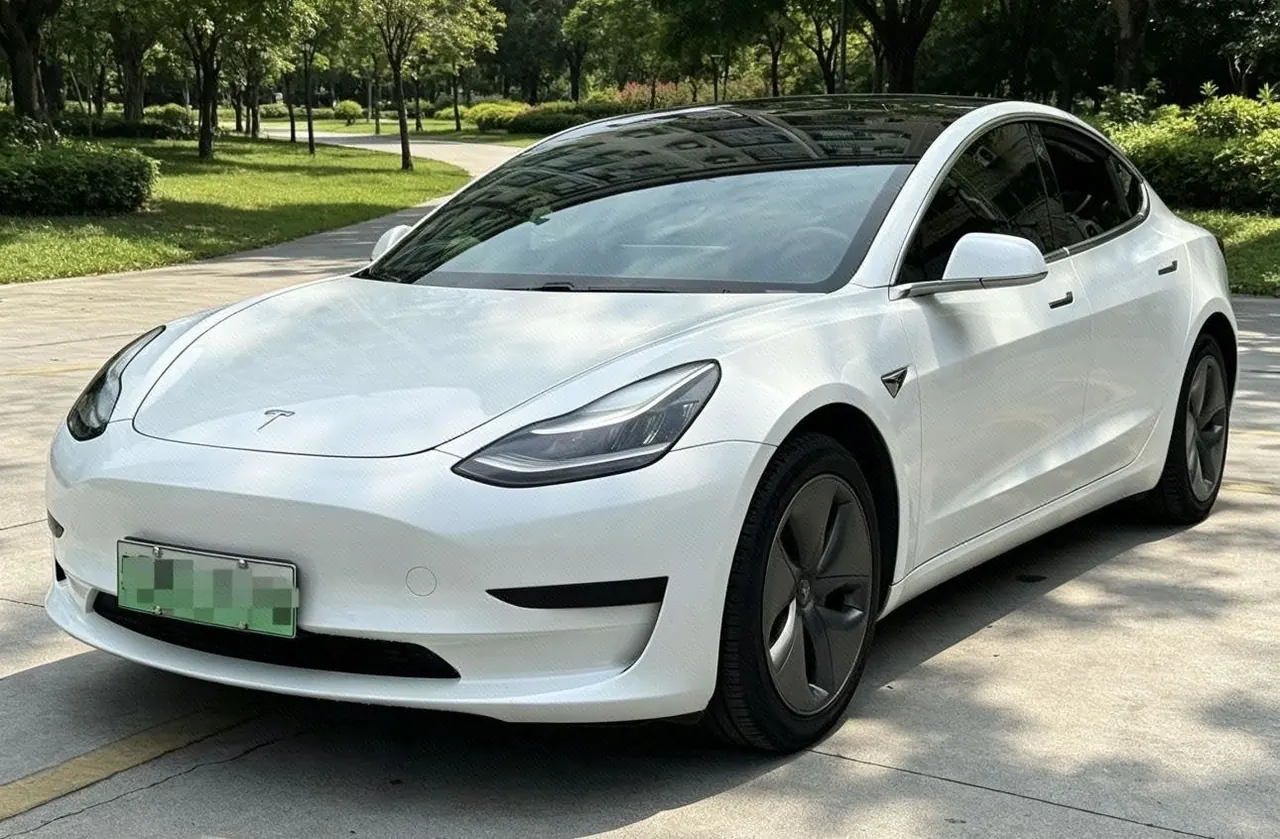 打开图片灯箱:Tesla 2020 Model 3 Standard Endurance Rear Drive Upgraded Automatic Gear