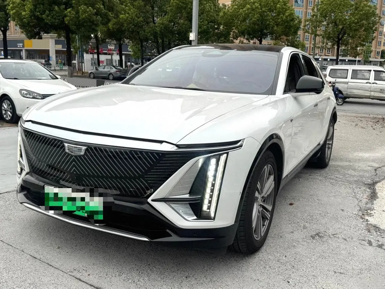 Cadillac 2022 LYRIQ (Sharp Song) Rear Drive Long Endurance Premium Edition Automatic Gear - View 1