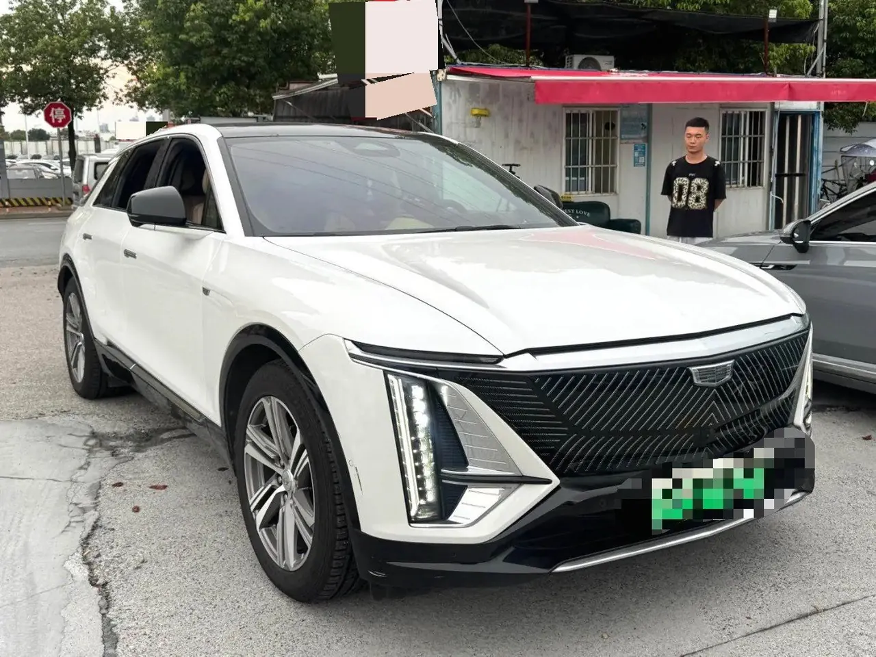 Cadillac 2022 LYRIQ (Sharp Song) Rear Drive Long Endurance Premium Edition Automatic Gear 5