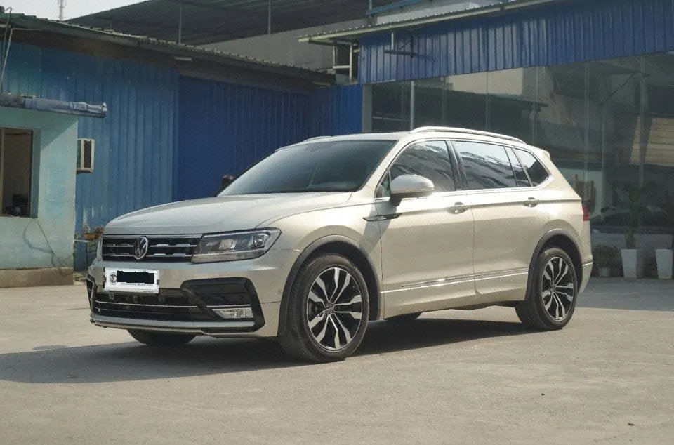 打开图片灯箱:Volkswagen 2021 Tiguan L R-Line 2.0TSI 330TSI Two-Drive Overdrive Automatic Gear
