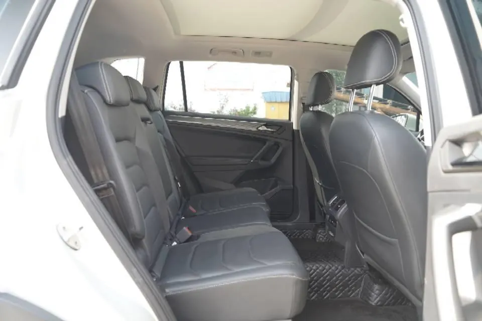 Volkswagen 2021 Tiguan L R-Line 2.0TSI 330TSI Two-Drive Overdrive Automatic Gear 6
