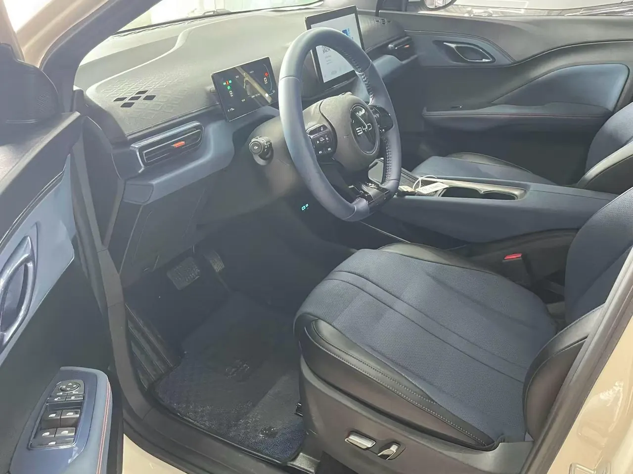 BYD 2025 seagulls 305km free version automatic gear 7