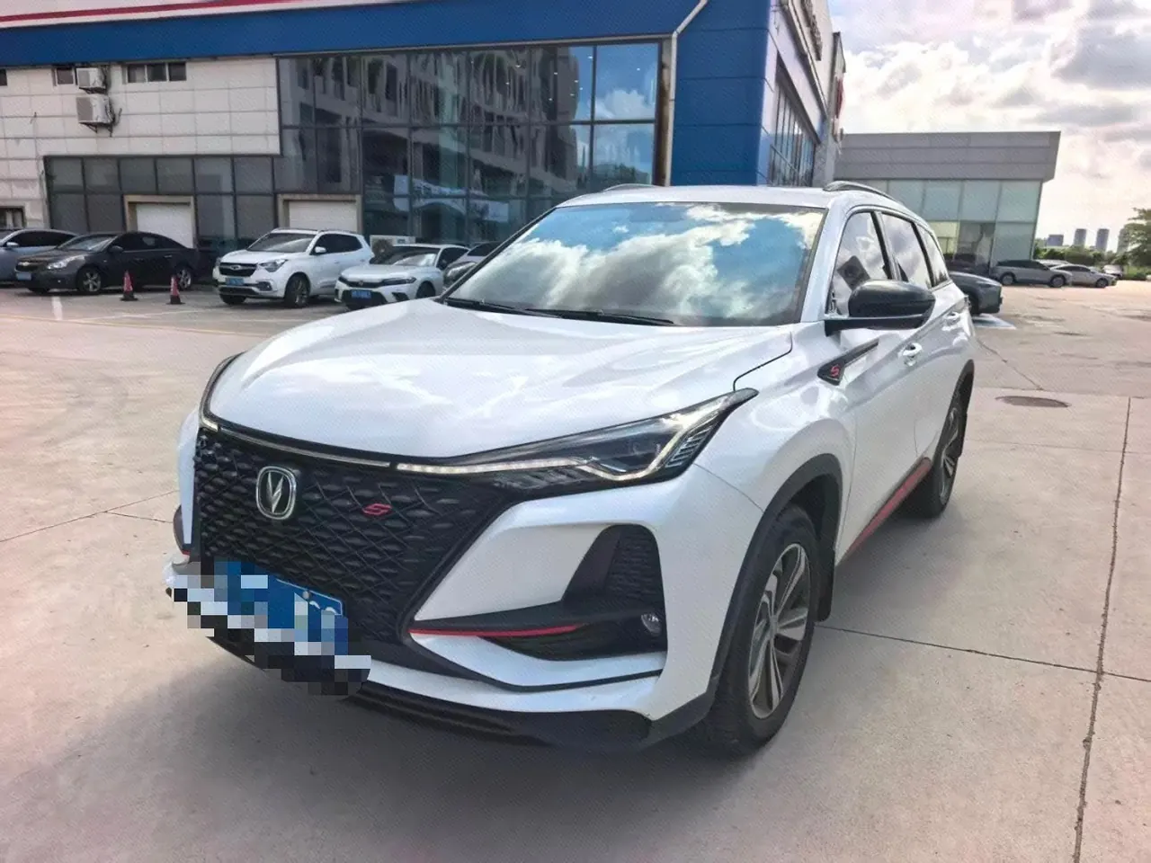 Open image lightbox: ChangAn 2020 CS75 PLUS 1.5T Luxury Automatic Gear
