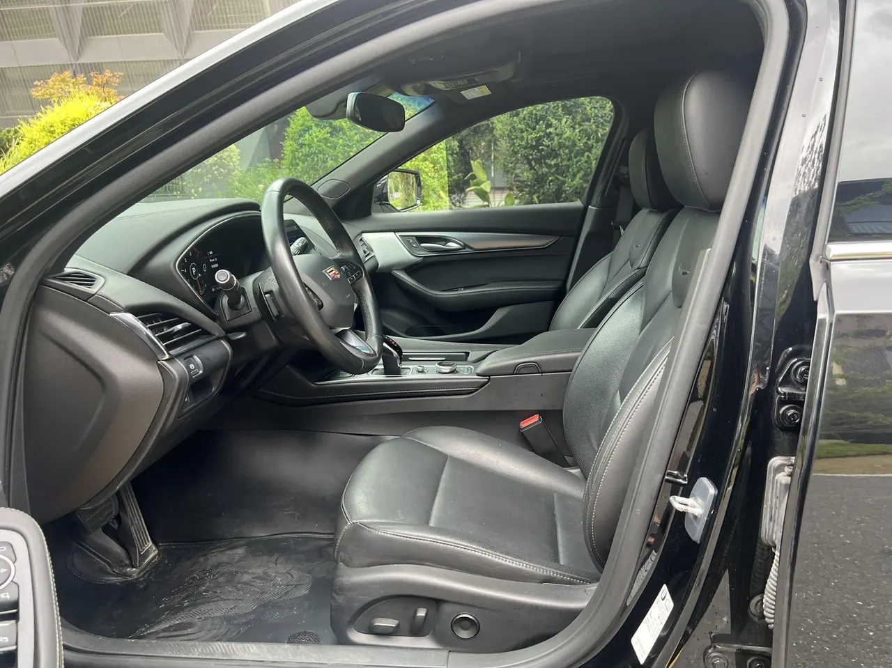 Cadillac 2023 CT5 2.0T 28T Luxury (Standard Edition) Automatic Gear 3