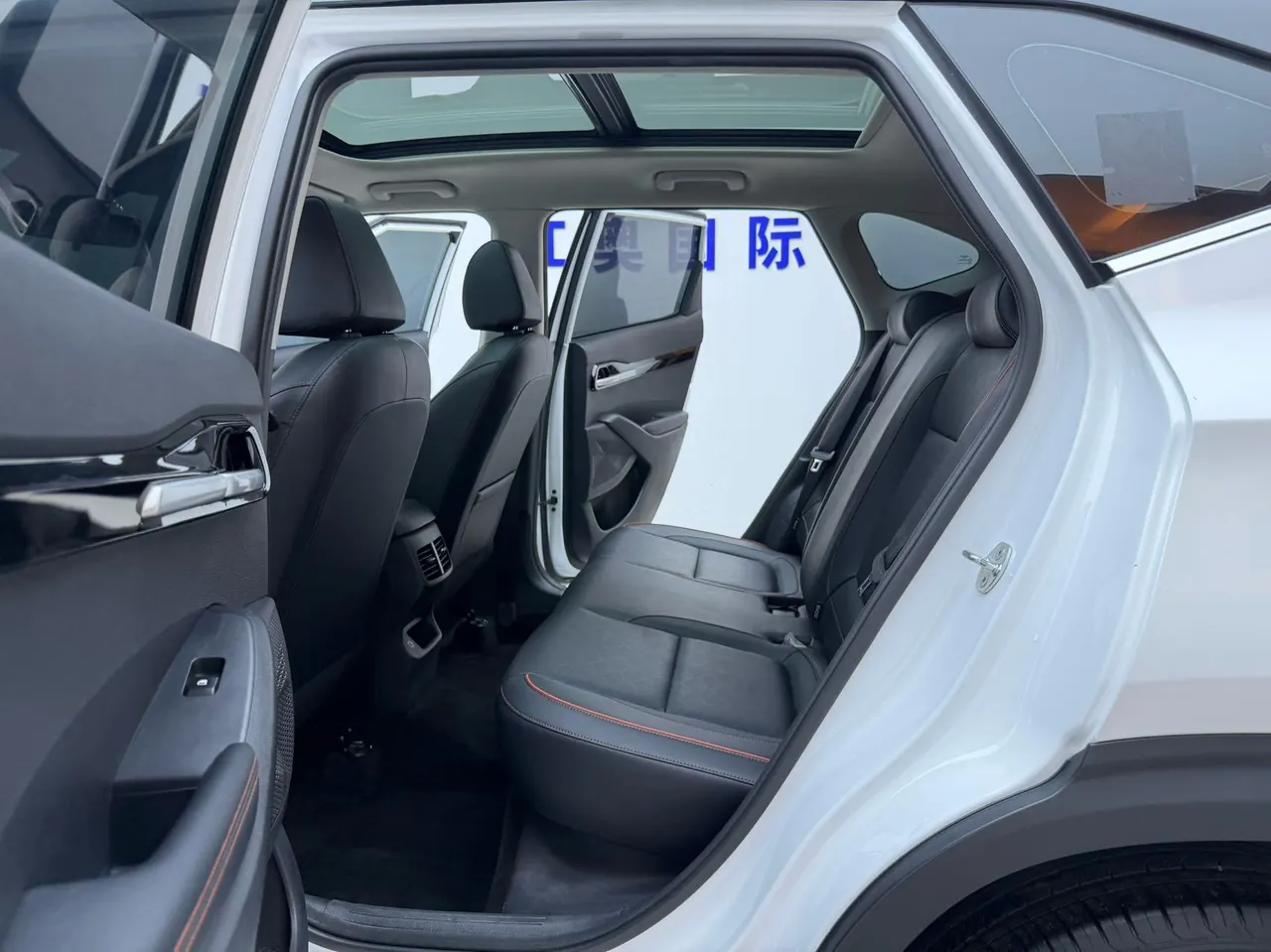 Kia 2023 Setus 1.5 Stepless Deluxe Edition Automatic Transmission 4