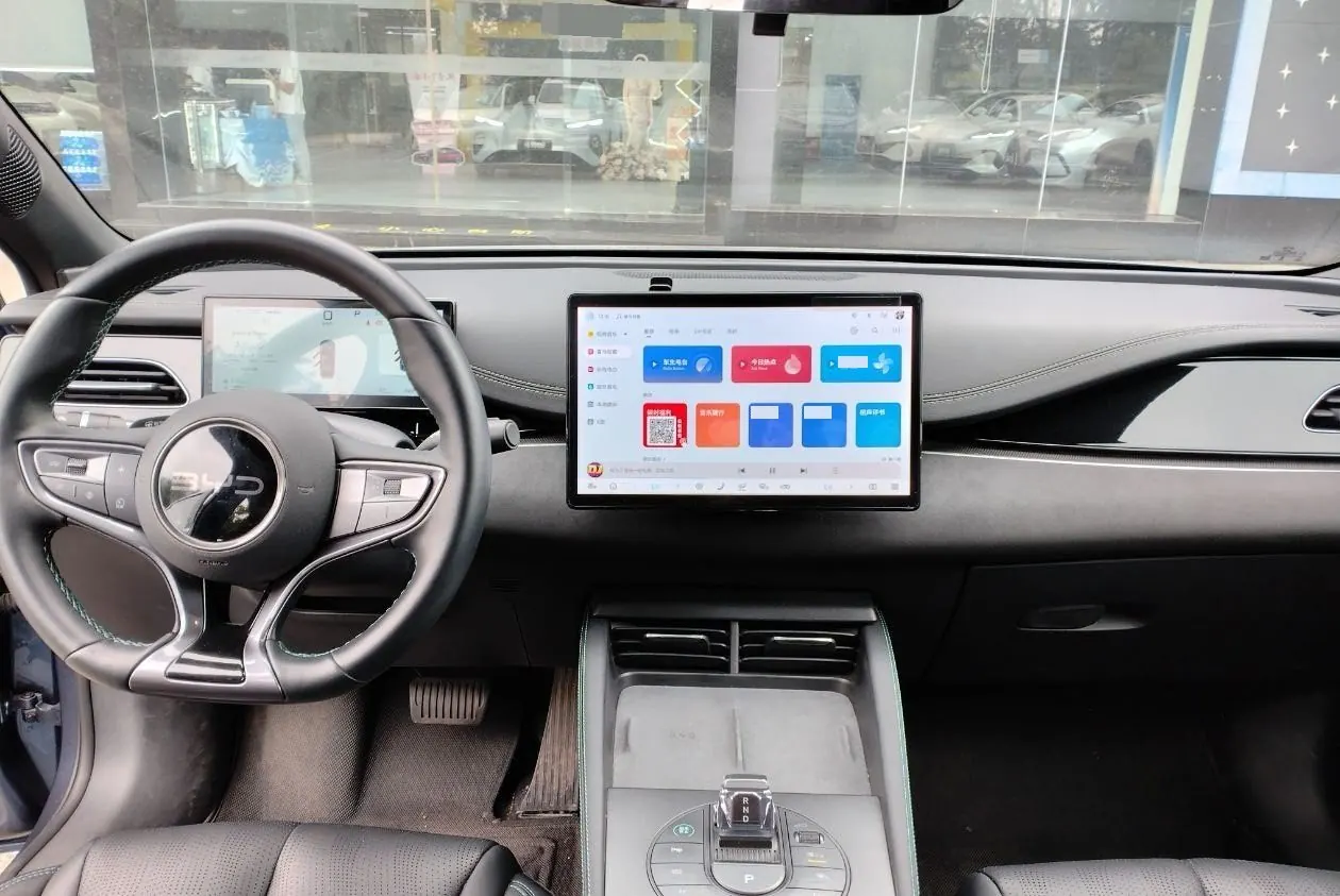 BYD 2025 seals 06 DM-i 1.5 stepless smart driving version 120KM exclusive automatic gear 2