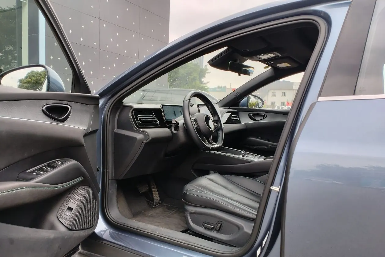 BYD 2025 seals 06 DM-i 1.5 stepless smart driving version 120KM exclusive automatic gear 7
