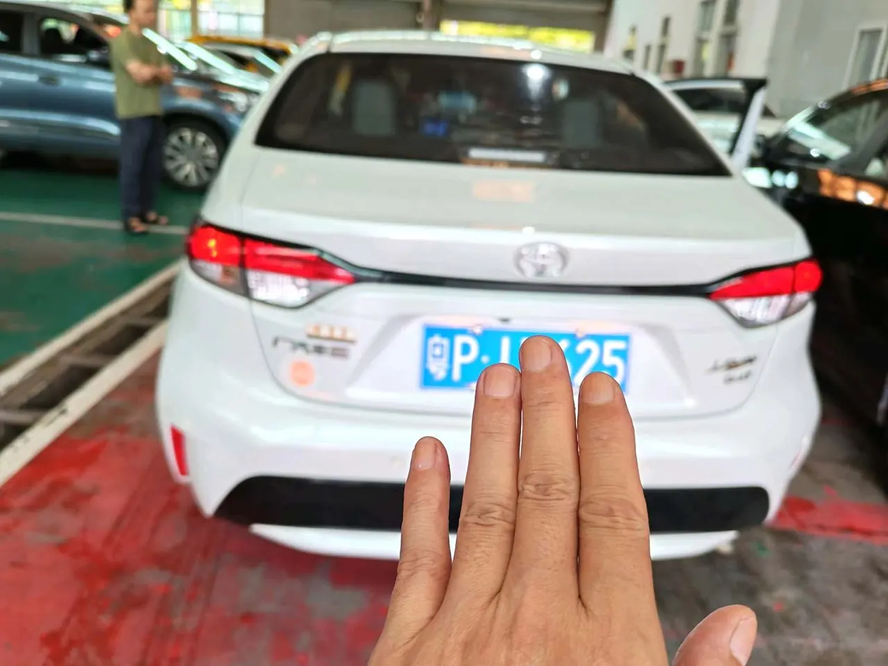 Toyota 2021 Lei Ling 1.2T Stepless 185T Deluxe Automatic Gear 5