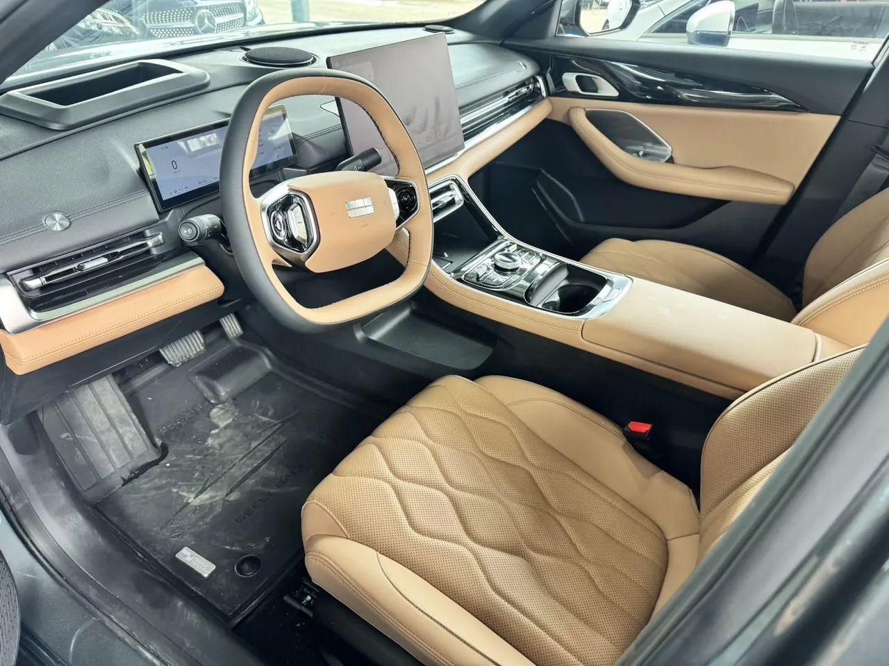 Geely Galaxy 2025 A7 EM-i 1.5 150km Discovery Edition Automatic Gear 4