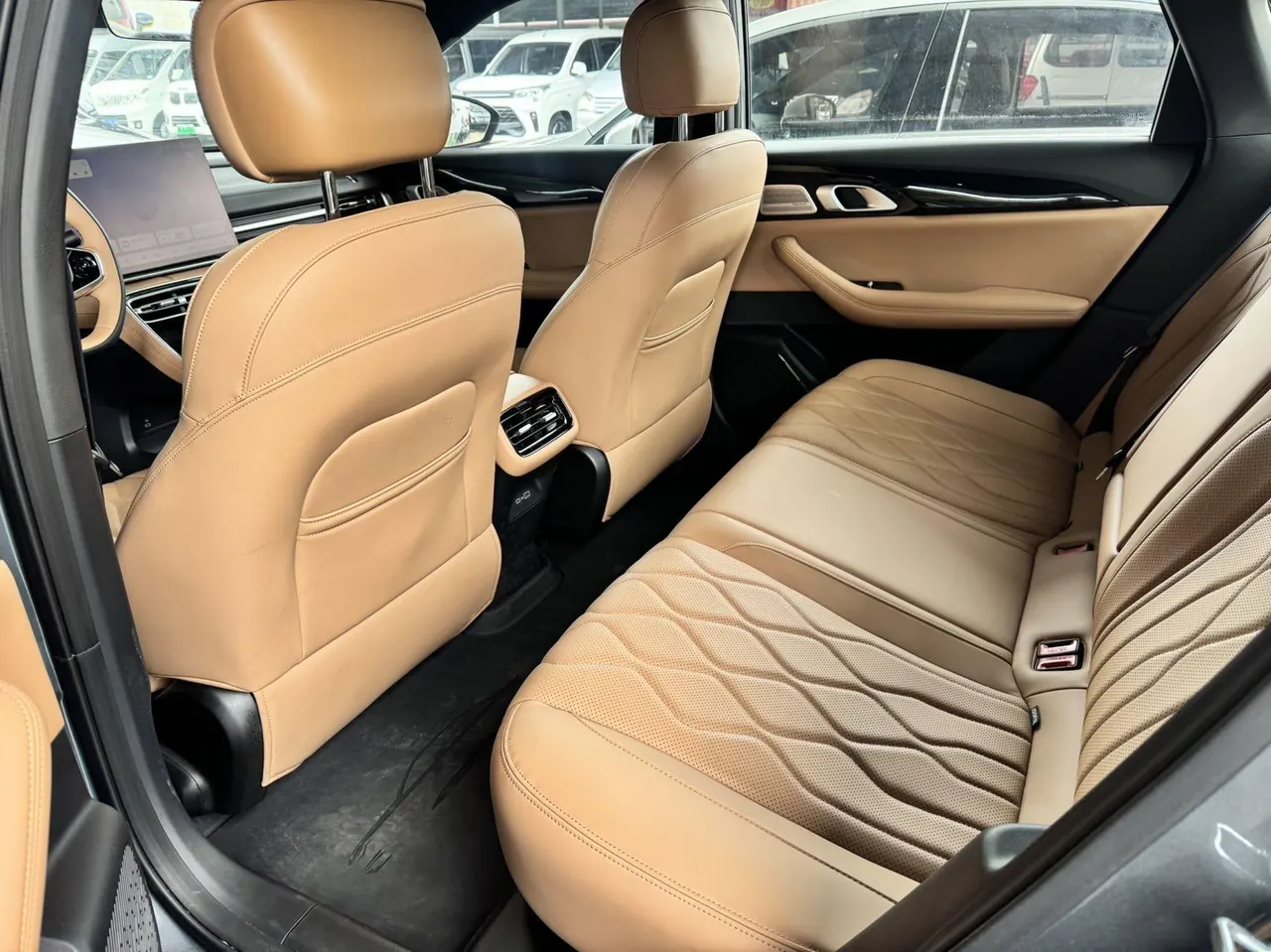 Geely Galaxy 2025 A7 EM-i 1.5 150km Discovery Edition Automatic Gear 5