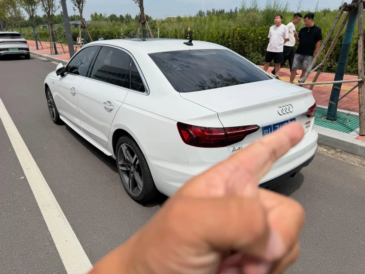 Audi 2020 A4L 2.0TFSI 40TFSI Fashion Dynamic Automatic 3