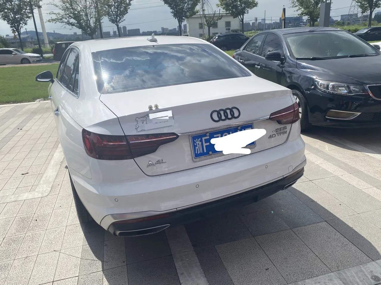 Audi 2020 A4L 2.0TFSI 40TFSI Fashion Dynamic Automatic 3