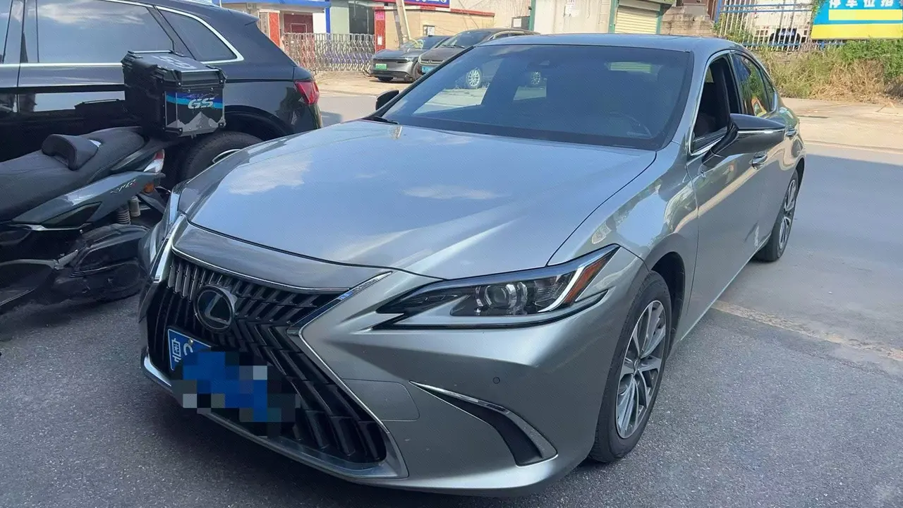 Open image lightbox: Lexus ES (Imported) 2022 ES200 2.0 Stepless Premium Edition Automatic Gear