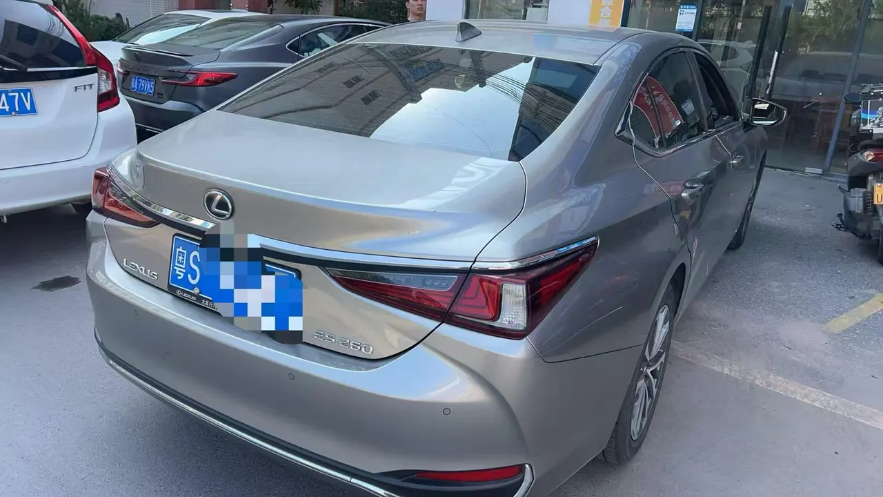Lexus ES (Imported) 2022 ES200 2.0 Stepless Premium Edition Automatic Gear 4