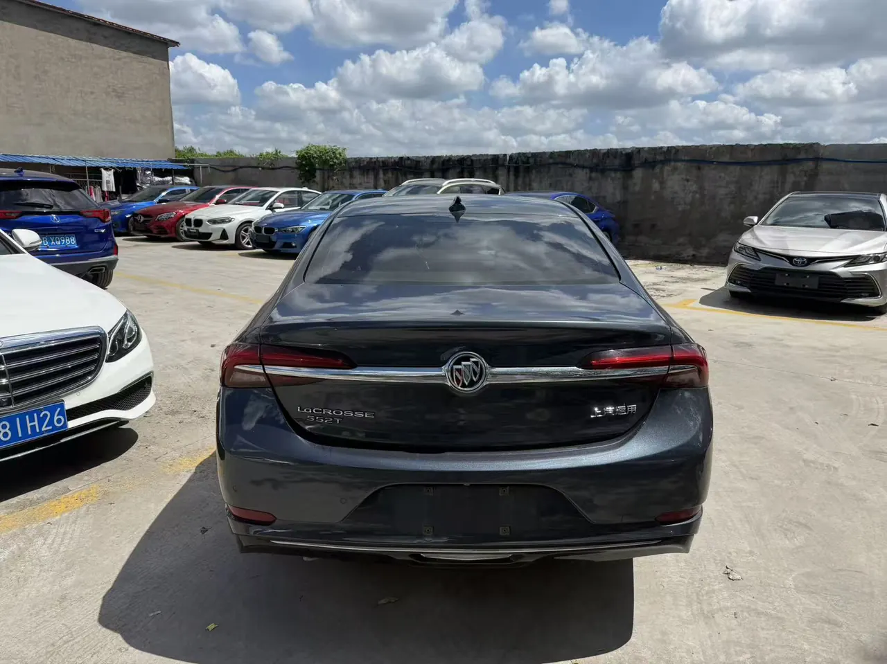 Buick 2022 LaCrosse 1.5T 552T Luxury Automatic Gear 10