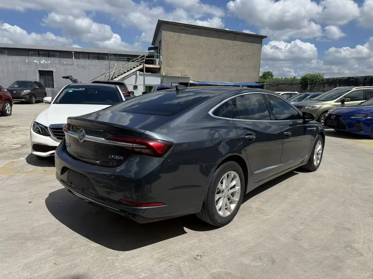 Buick 2022 LaCrosse 1.5T 552T Luxury Automatic Gear 9