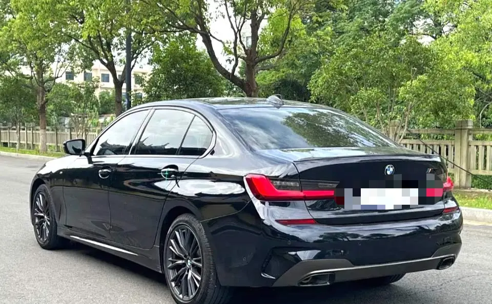 BMW 3 Series 2021 325Li 2.0T M Sports Obsidian Night Suit Automatic Gear 2