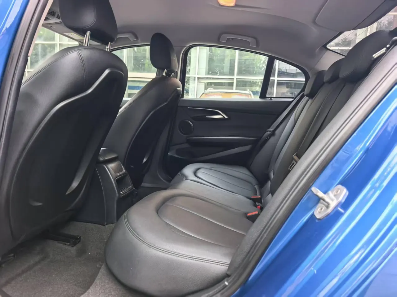 BMW 1 Series 2020 120i 1.5T Fashion Automatic 3