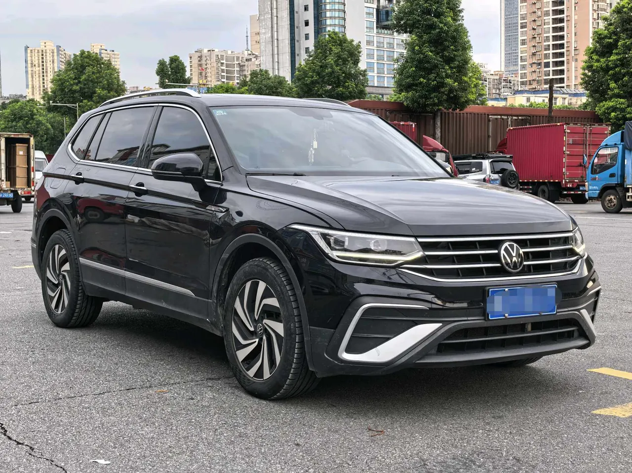 Volkswagen 2022 Tiguan L 2.0TSI 330TSI Two-Drive Smart Edition Automatic Gear 3