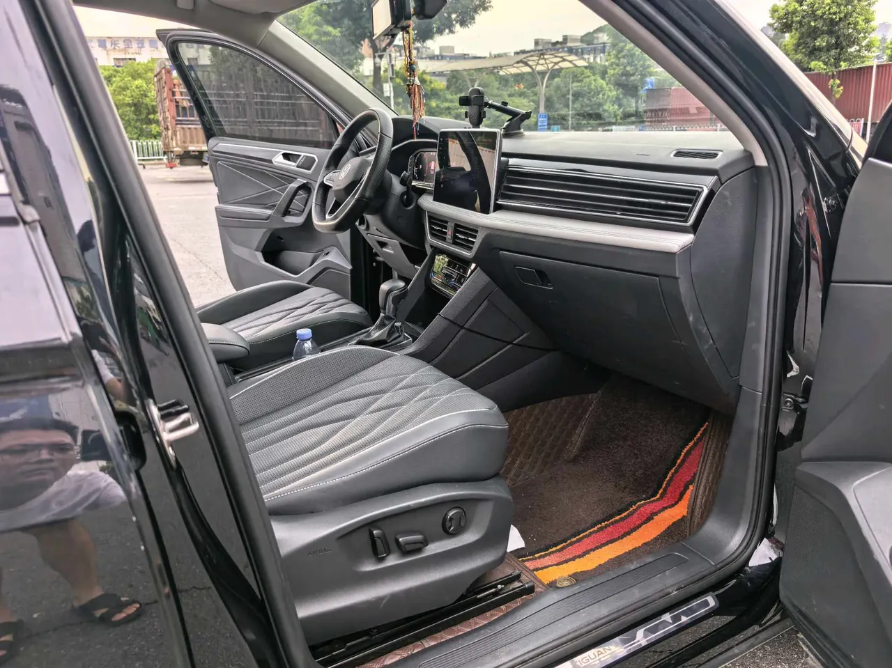 Volkswagen 2022 Tiguan L 2.0TSI 330TSI Two-Drive Smart Edition Automatic Gear 8