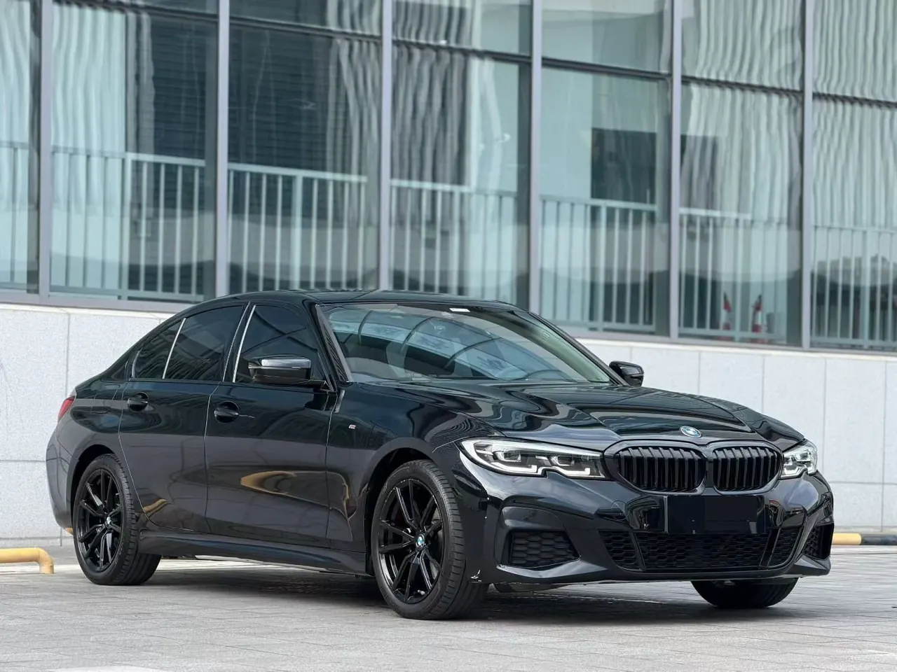 BMW 3 Series 2020 325i 2.0T M Sports Suit (Modified) Automatic Gear 2