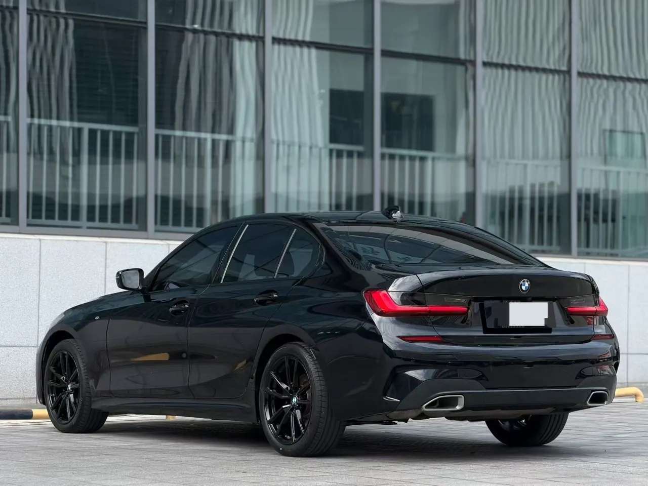 BMW 3 Series 2020 325i 2.0T M Sports Suit (Modified) Automatic Gear 4
