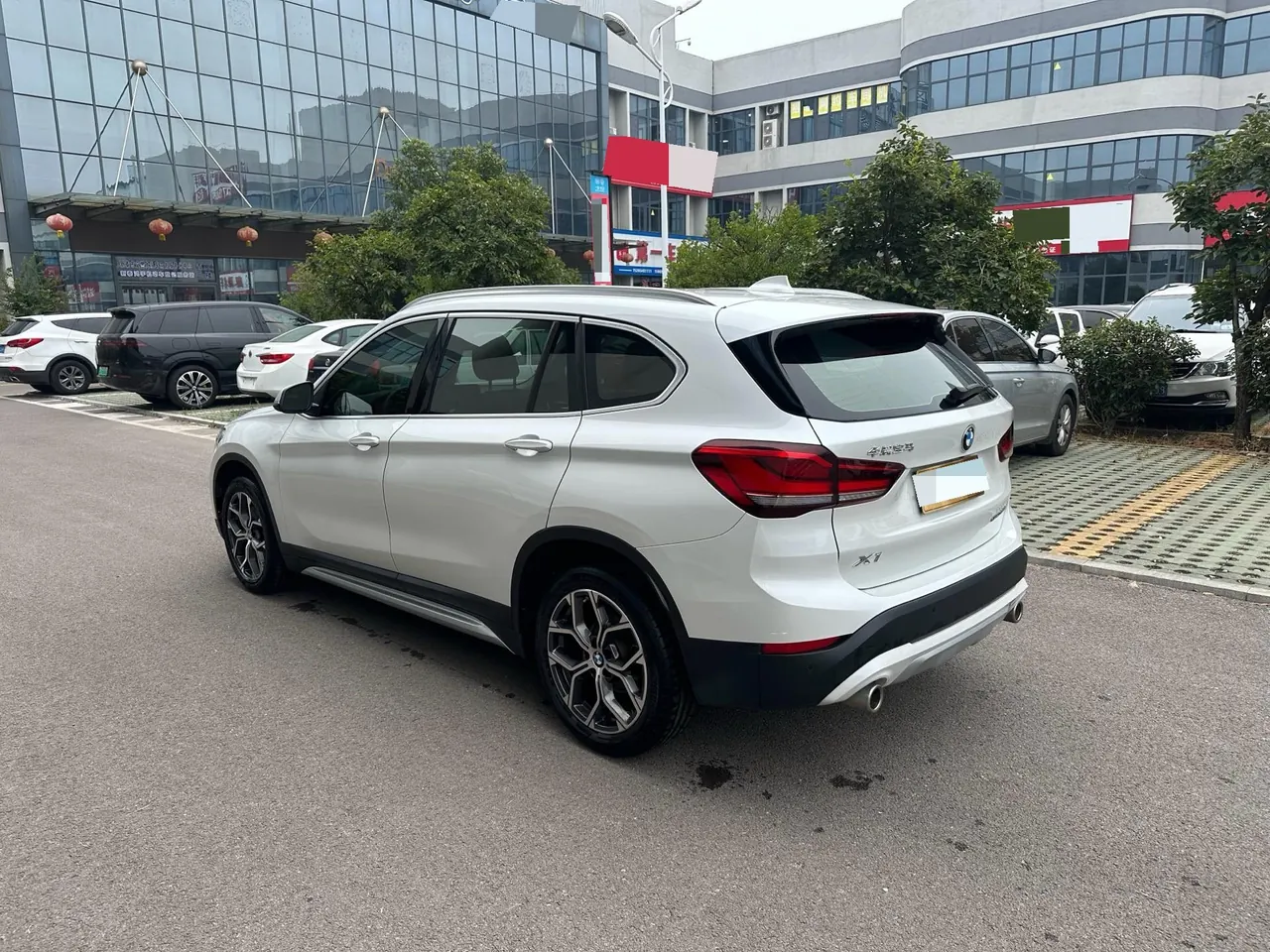 BMW 2021 X1 sDrive20Li 1.5T exclusive automatic gear 9