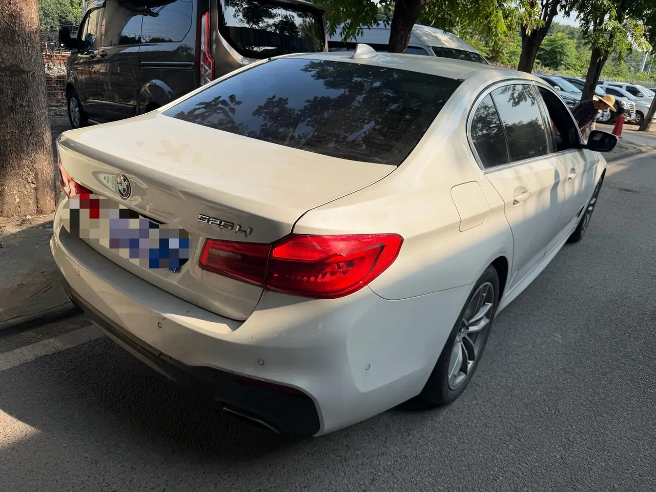 BMW 5 Series 2020 525Li 2.0T M Sports Suit Automatic Gear 2
