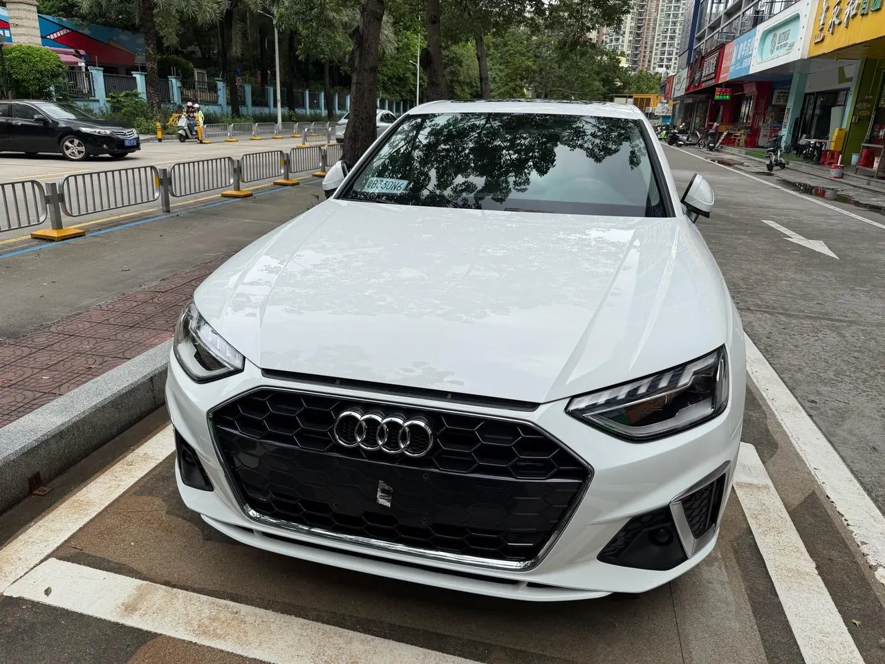 Audi 2020 A4L 2.0TFSI 40TFSI Fashion Dynamic Automatic 2