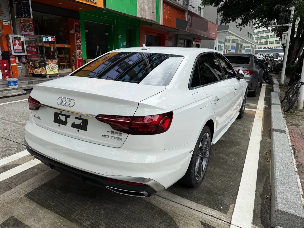 Audi 2020 A4L 2.0TFSI 40TFSI Fashion Dynamic Automatic 4